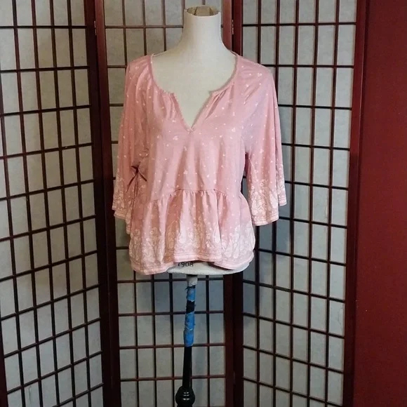 Sold #214 Pretty Lucky Brand Top - Picture 2 of 12